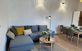 Green Apartment - City Centre - Main Square