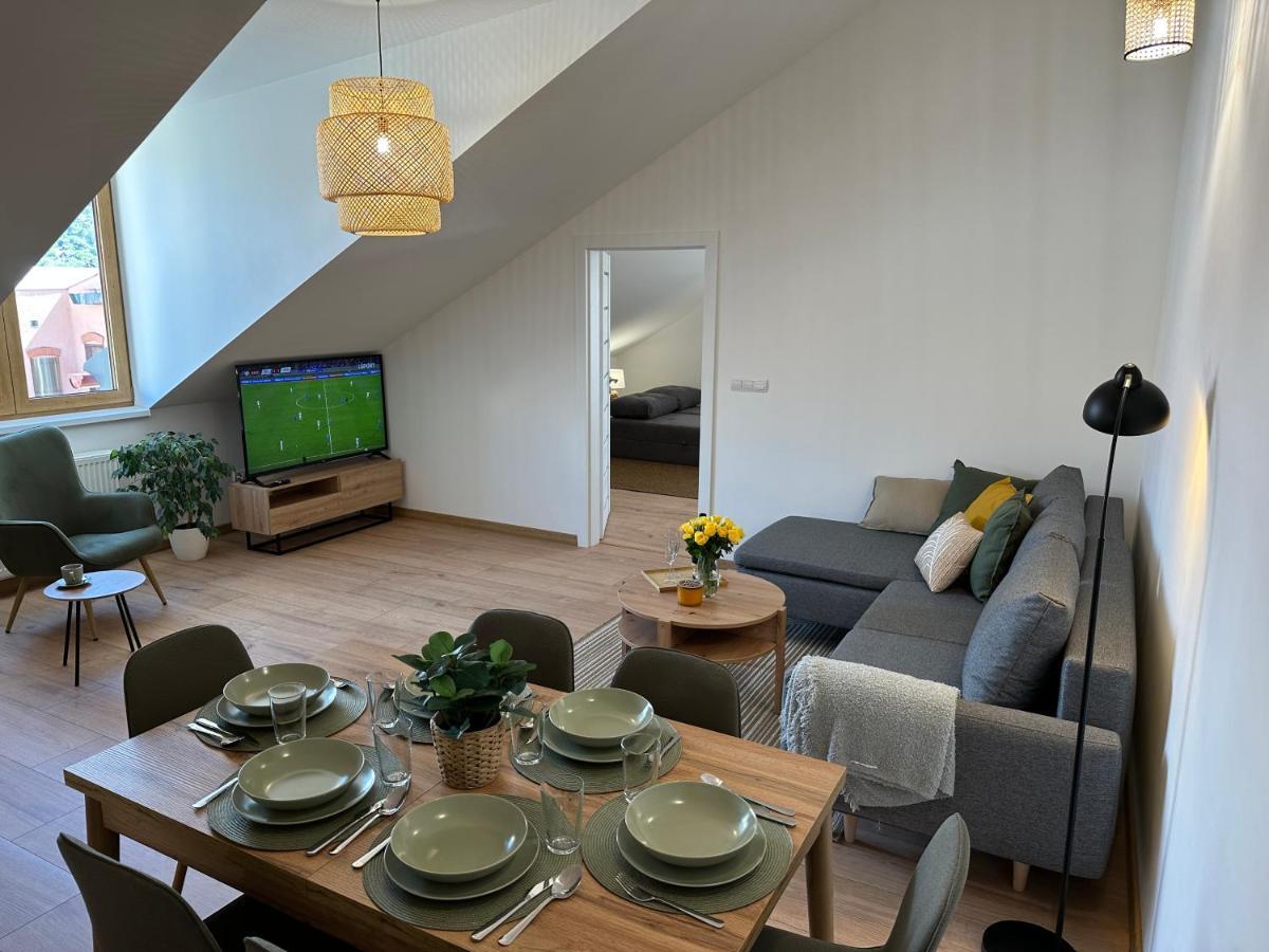 Green Apartment - City Centre - Main Square Lipótszentmiklós Kültér fotó